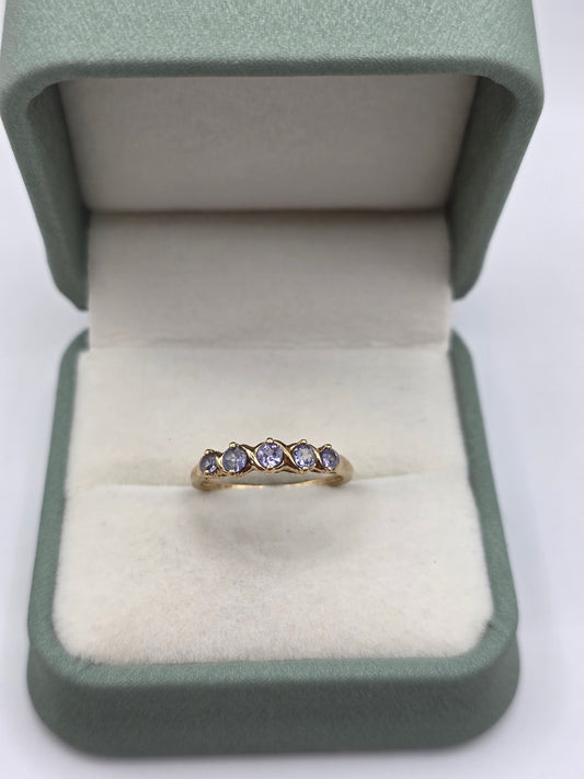 9ct gold tanzanite ring
