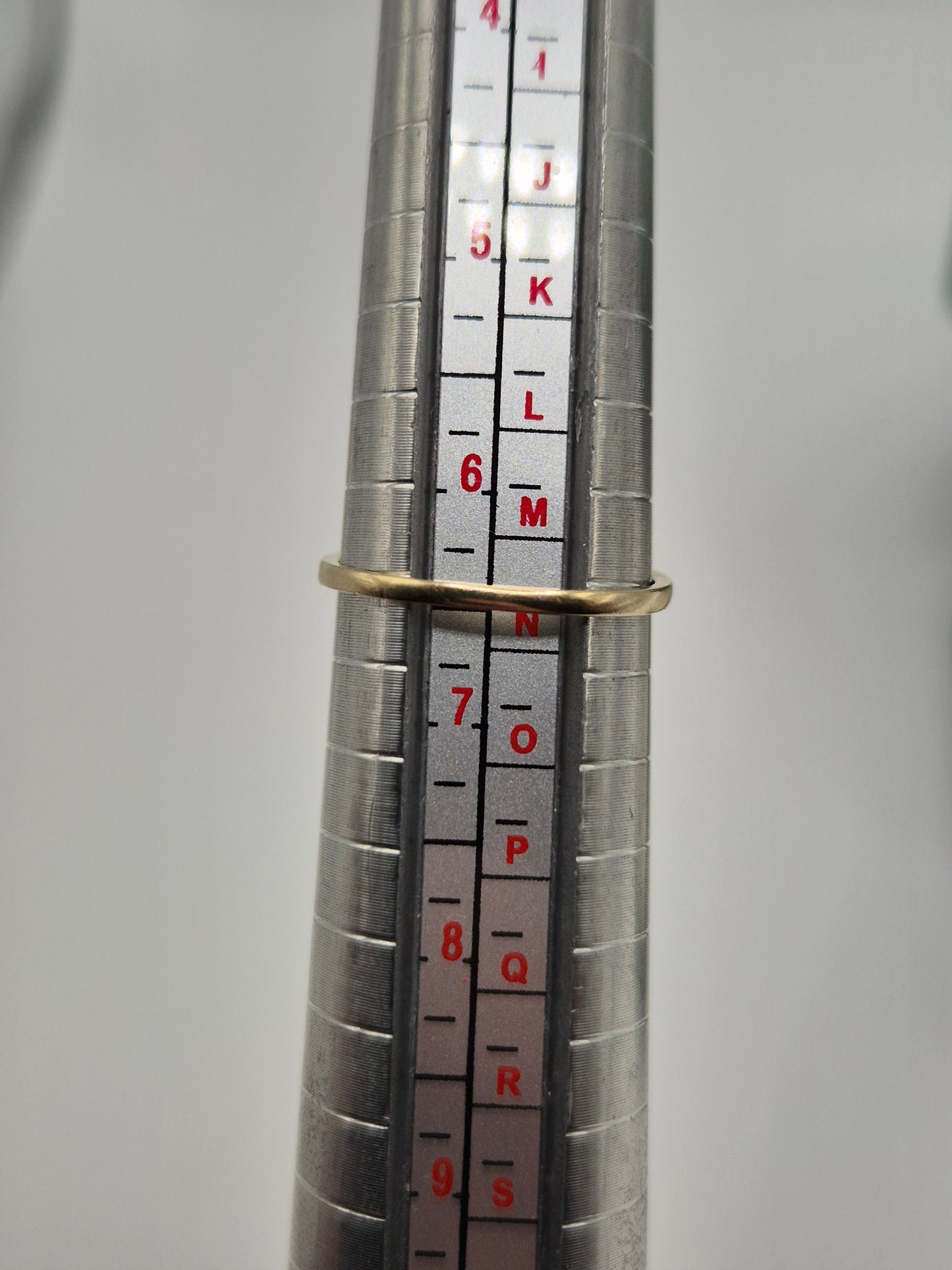 9ct gold pale amethyst ring