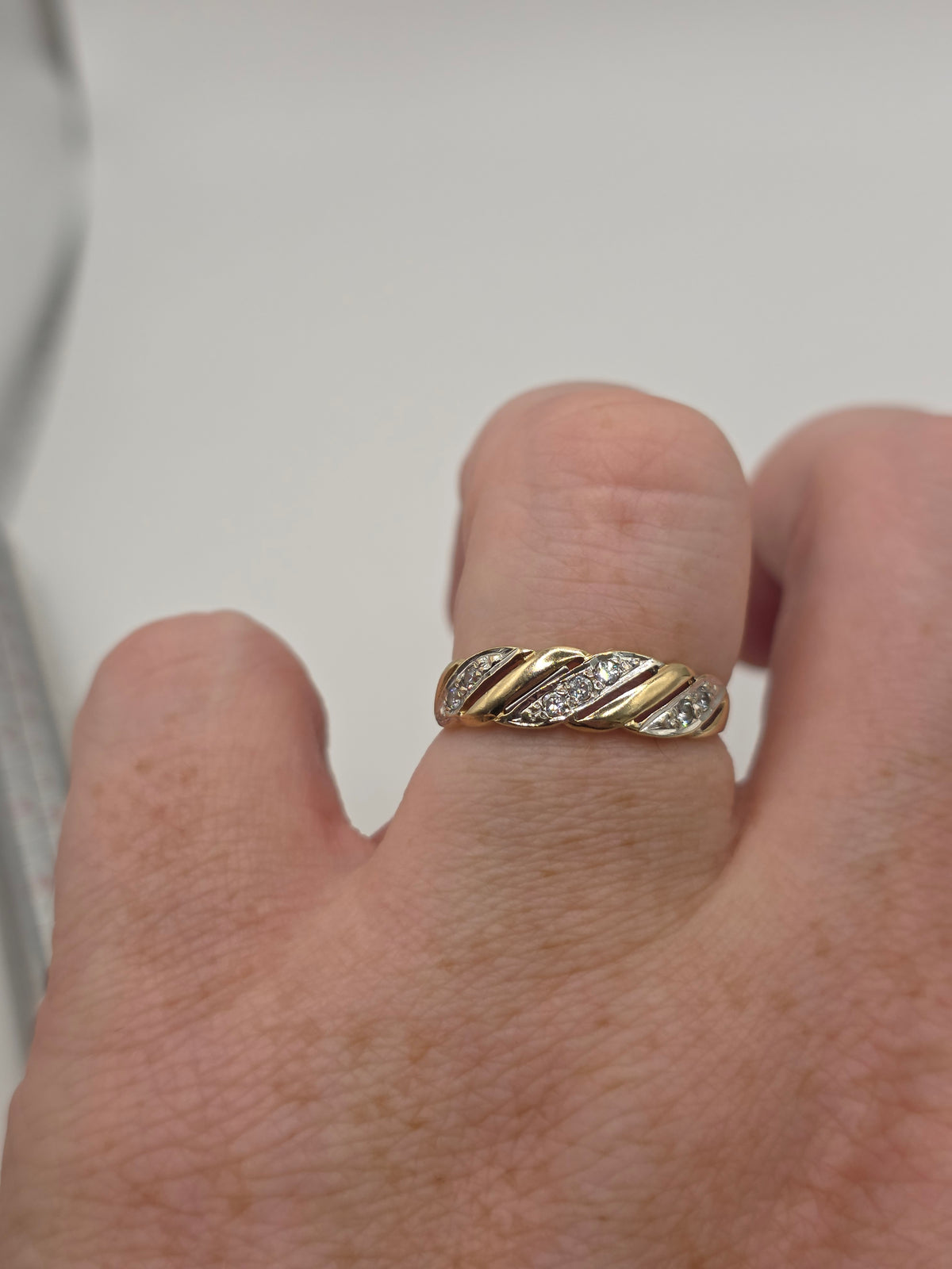 9ct gold diamond croissant ring