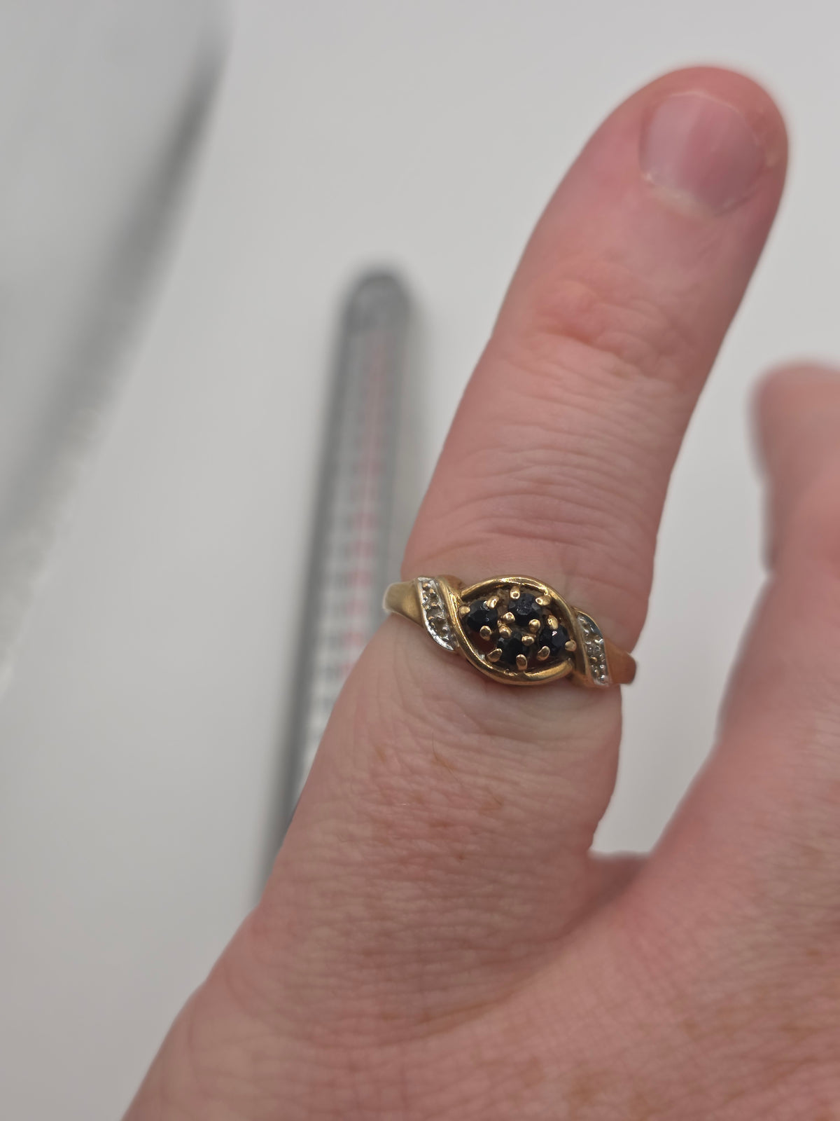 9ct gold sapphire and diamond ring