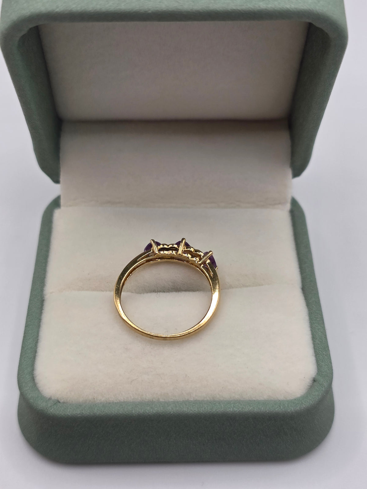 9ct gold amethyst and diamond heart ring