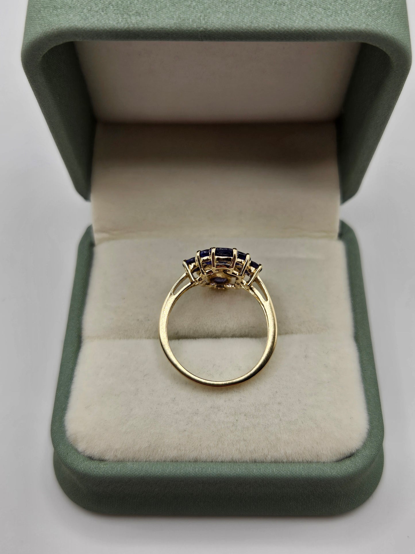 9ct gold tanzanite cluster ring