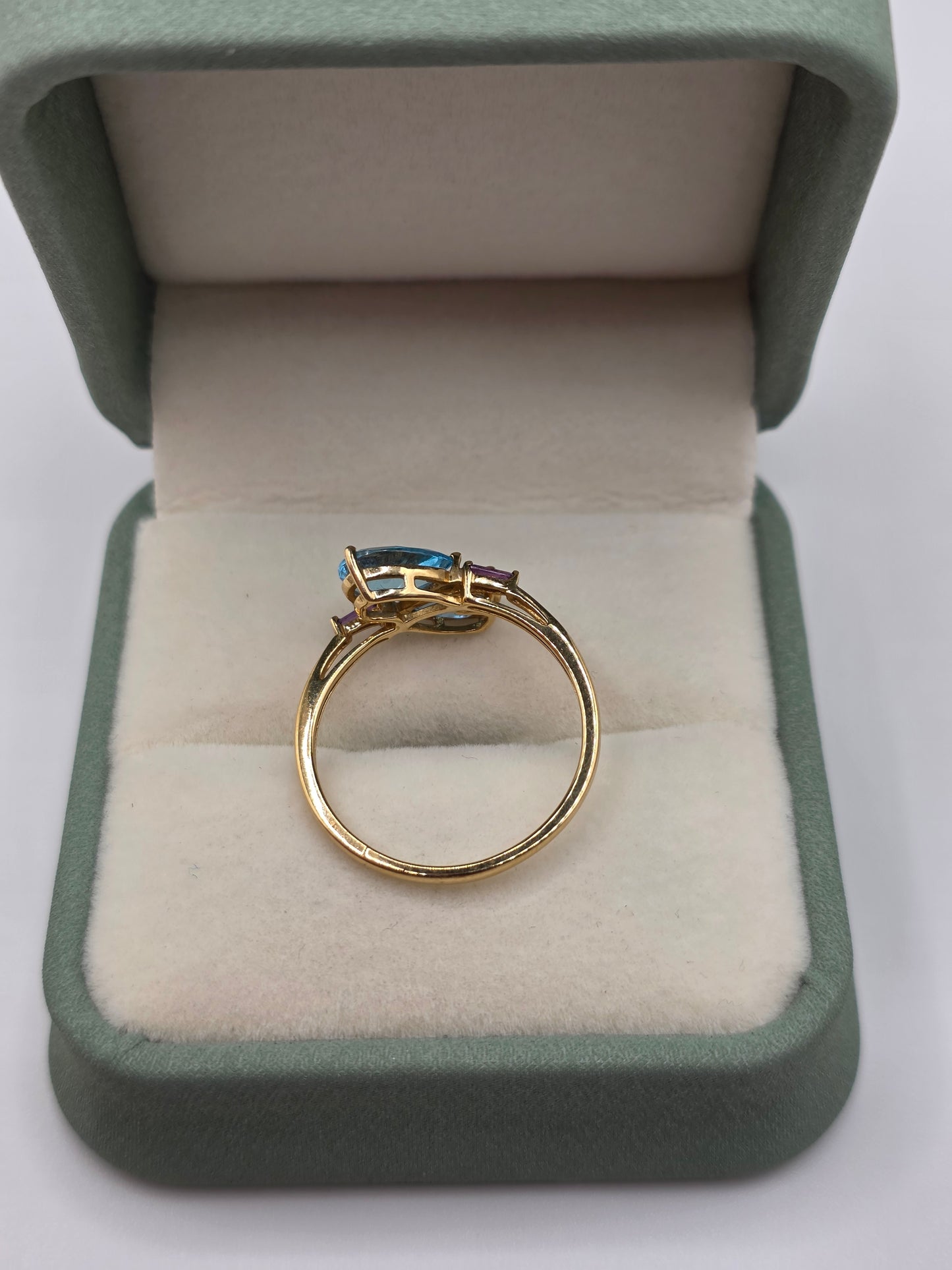 9ct gold topaz and amethyst ring