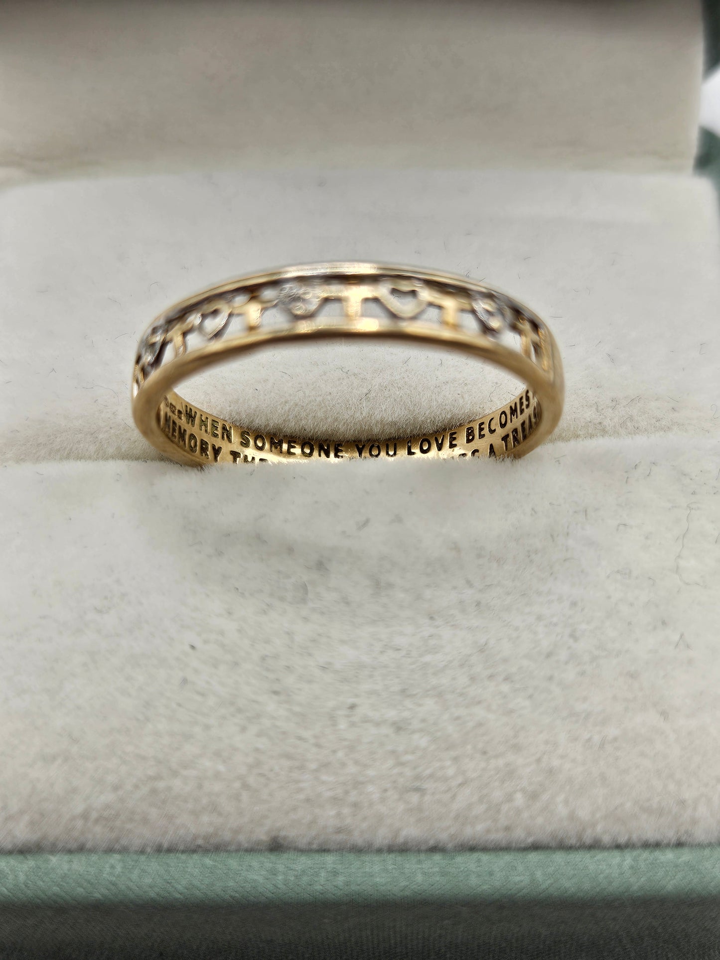 9ct gold enscribed ring