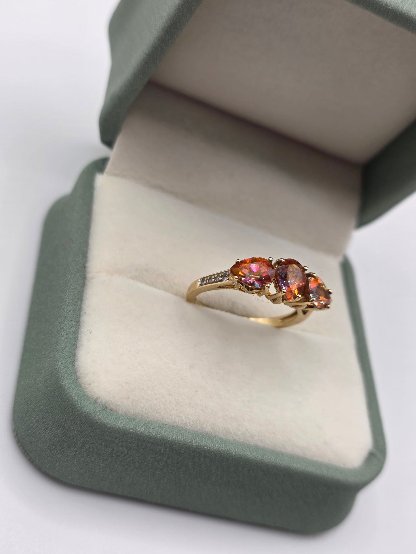 9ct gold topaz and diamond ring