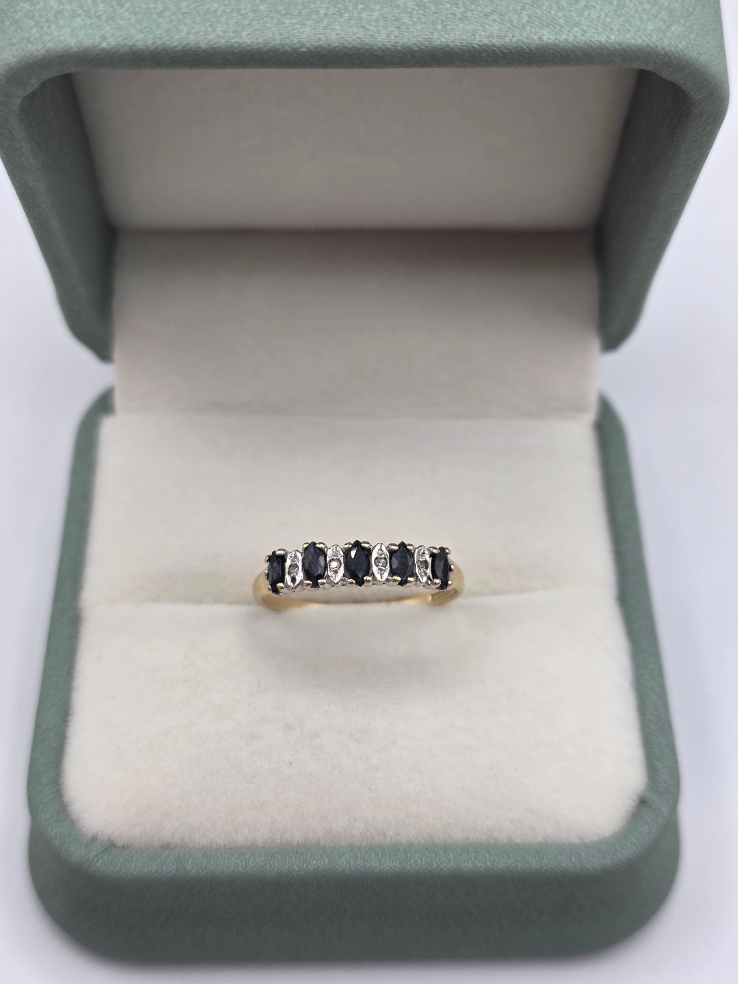 9ct gold sapphire and diamond ring
