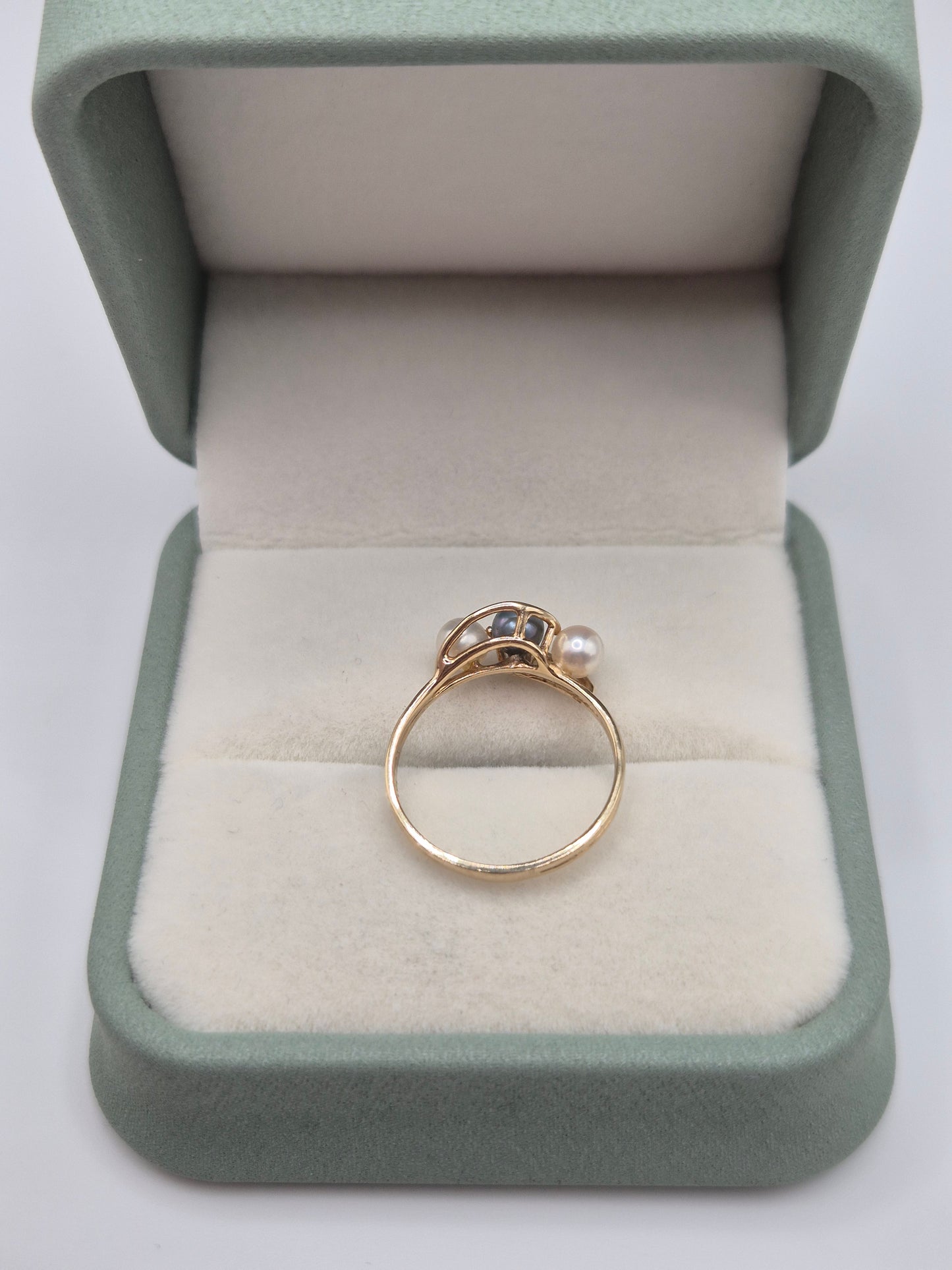 14ct gold cultured pearl ring