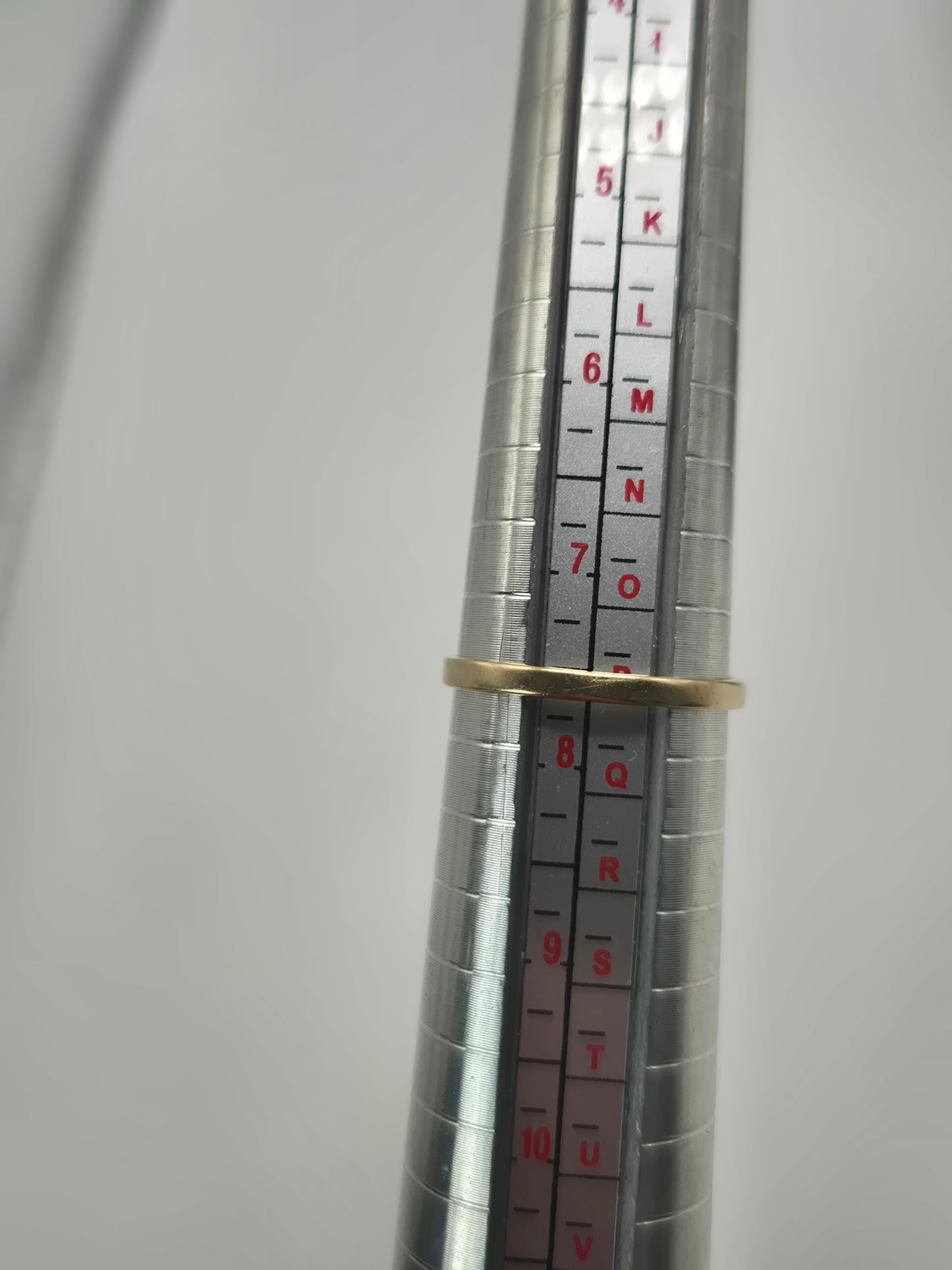 9ct gold sapphire and cz ring