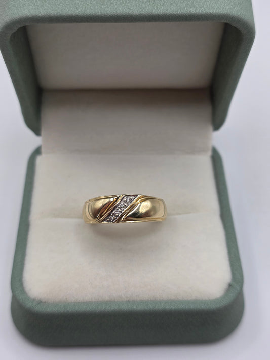 9ct gold diamond ring