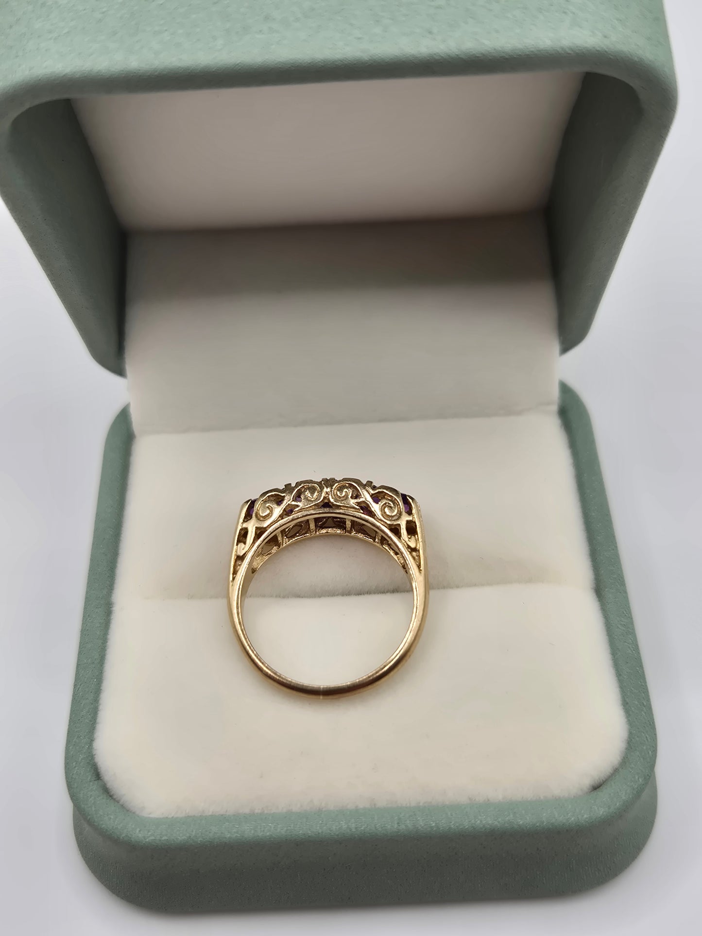 9ct gold amethyst ring