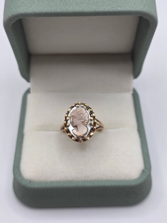 Vintage 9ct gold cameo ring