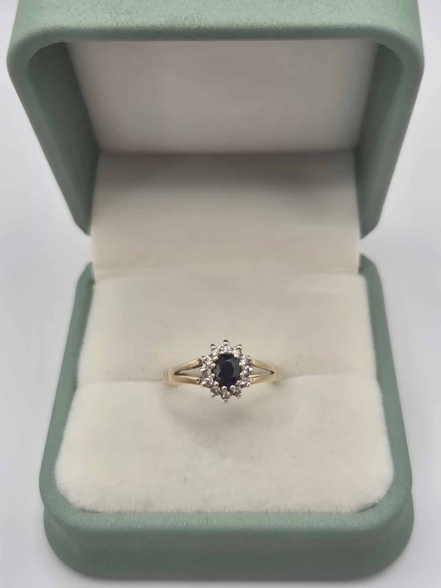 9ct gold sapphire and cz ring