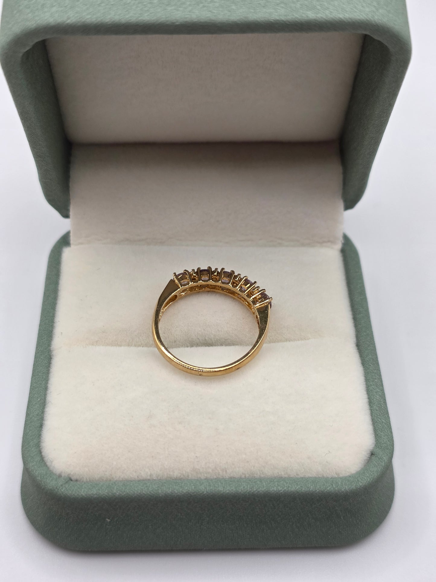 9ct gold amethyst and cz ring
