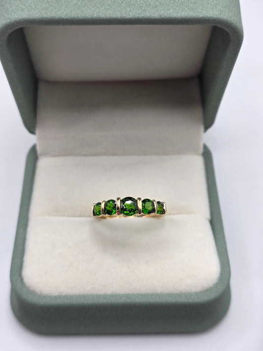 9ct gold diopside ring