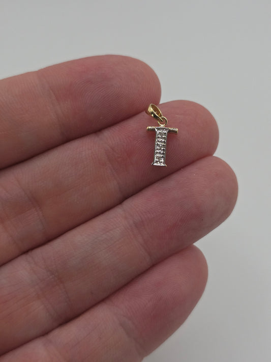 9ct gold diamond initial T pendant