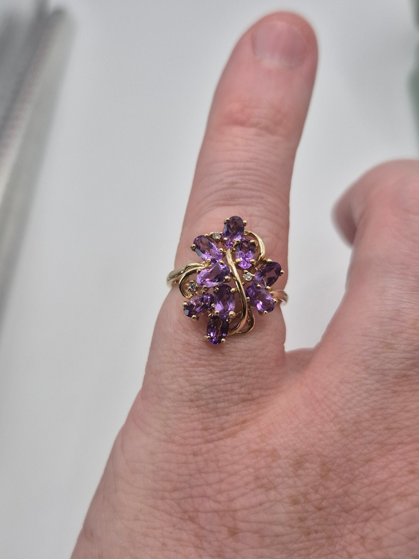 9ct gold amethyst and diamond ring