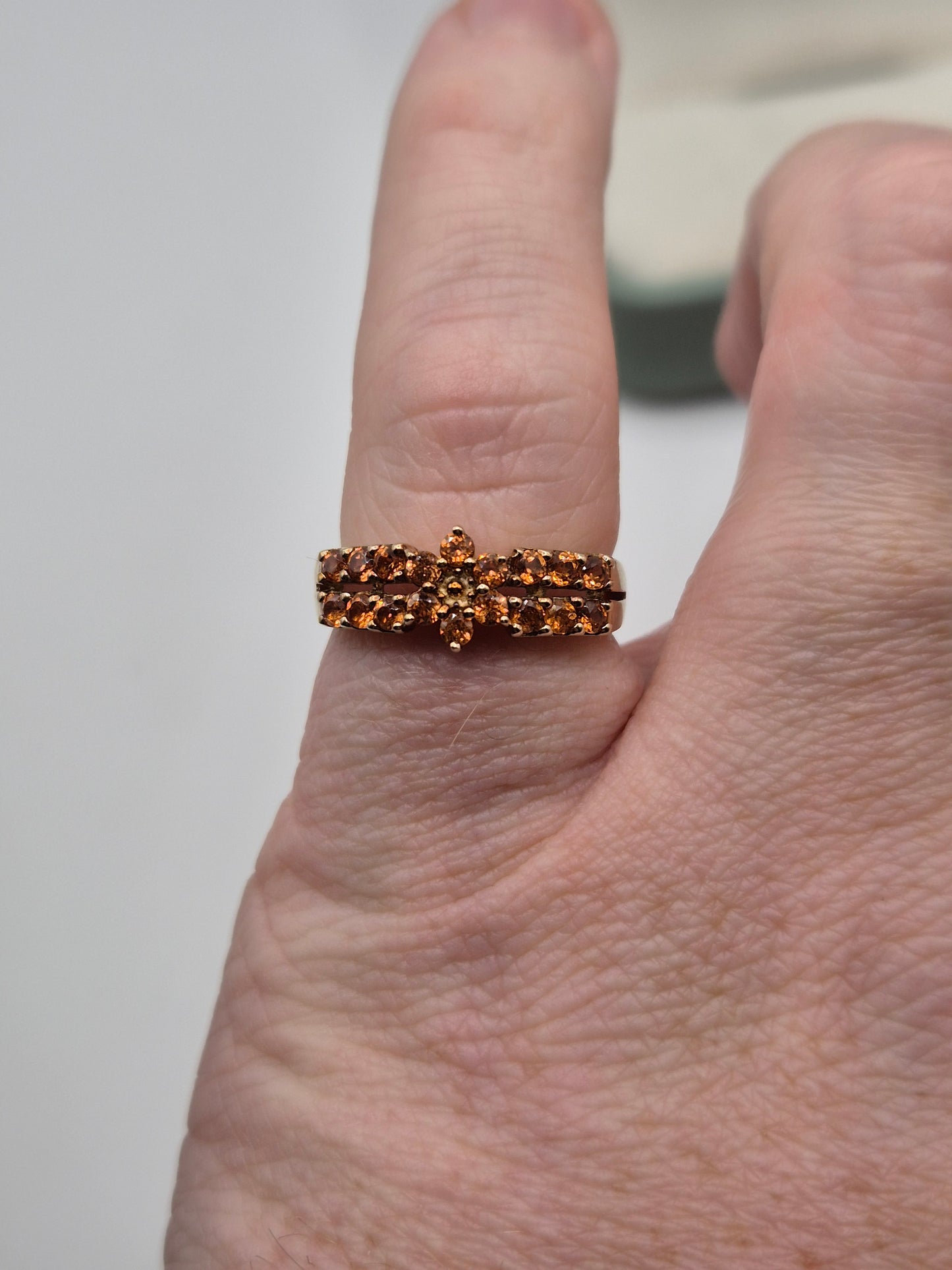 9ct gold orange garnet ring