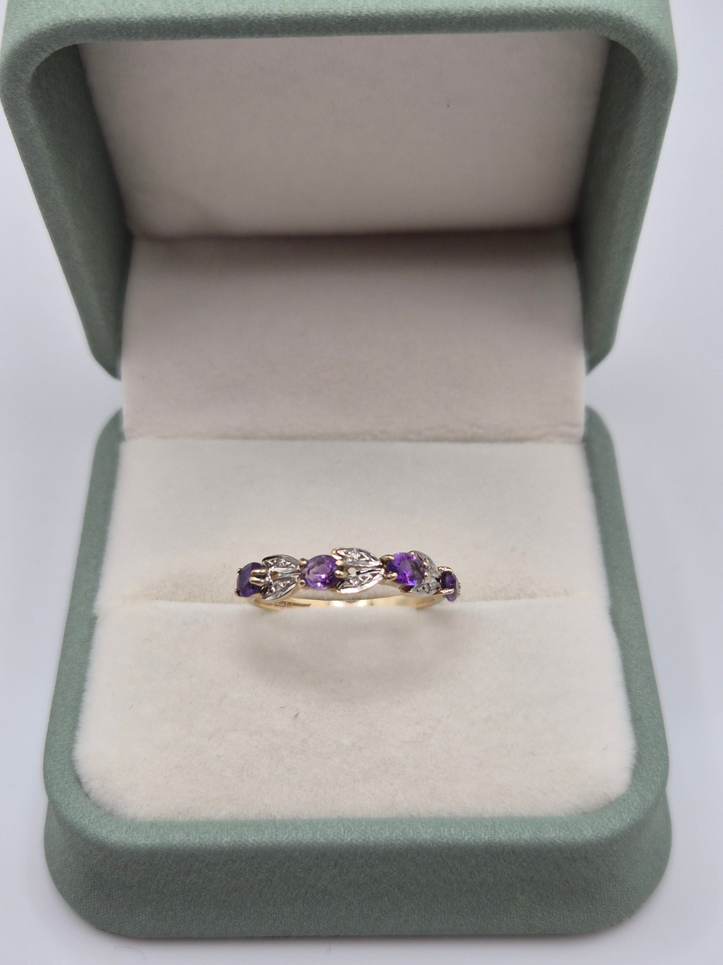 9ct gold amethyst and diamond ring