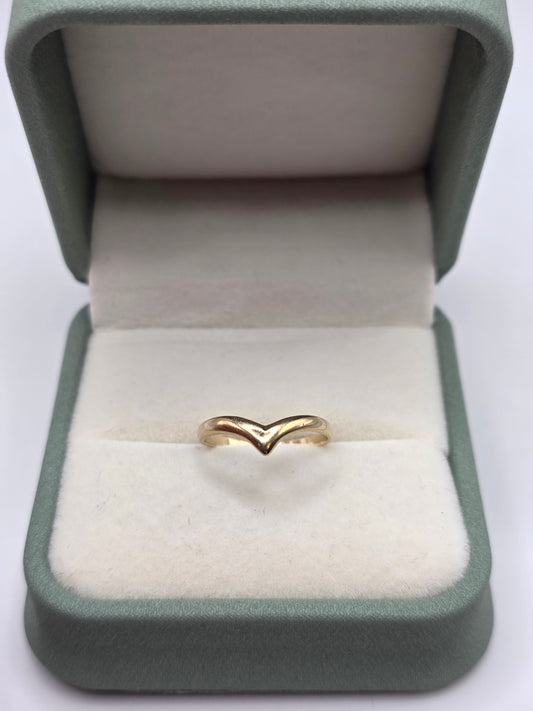 9ct gold wishbone ring