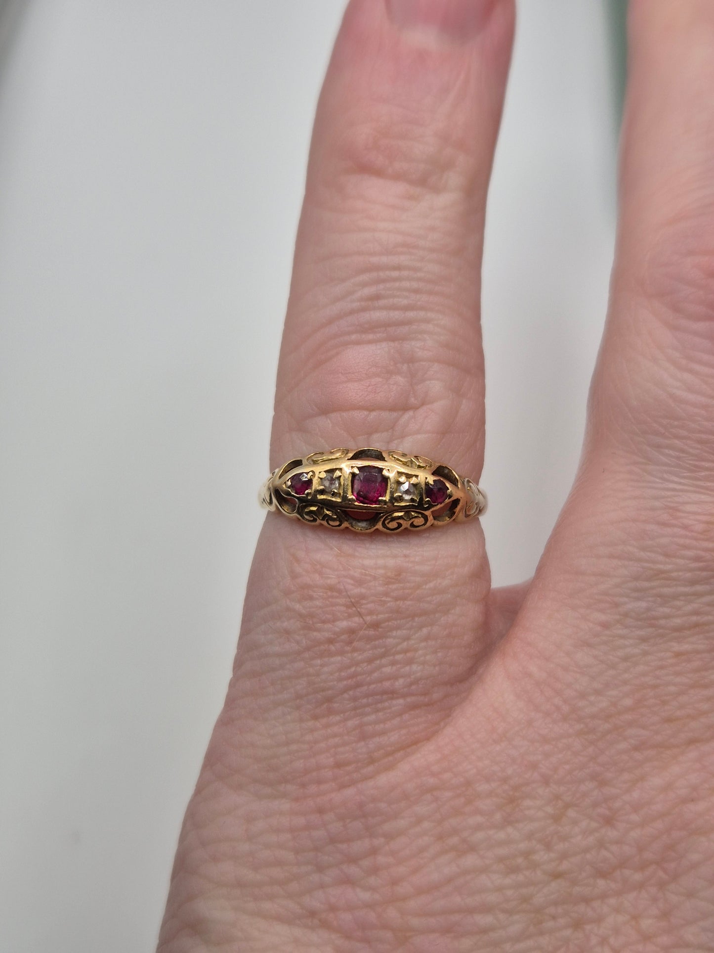 Antique 18ct gold ruby and diamond ring