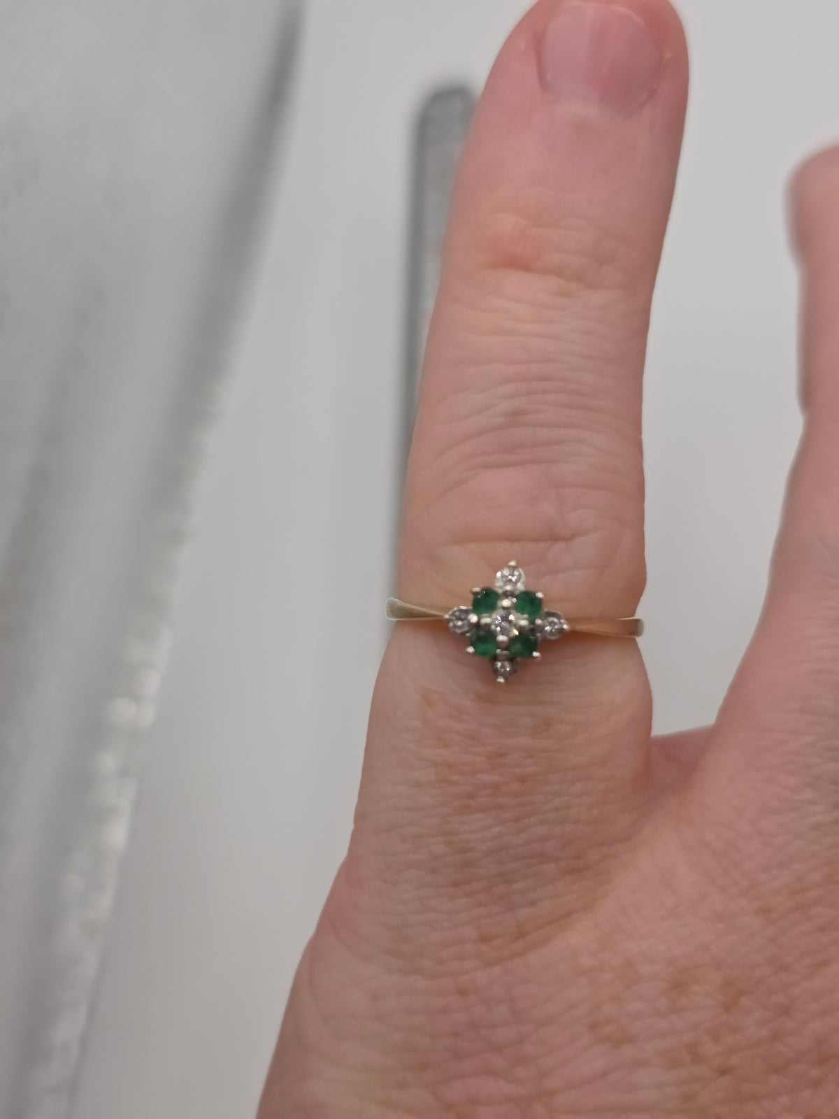 9ct gold emerald and diamond ring