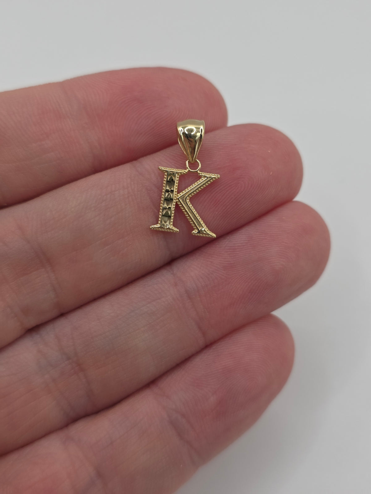 9ct gold initial K pendant