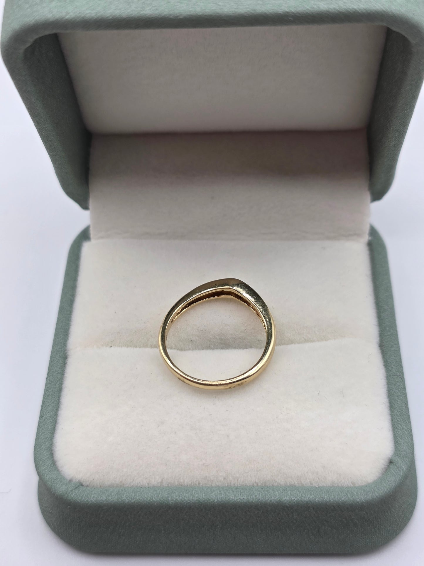 9ct gold diamond wishbone ring