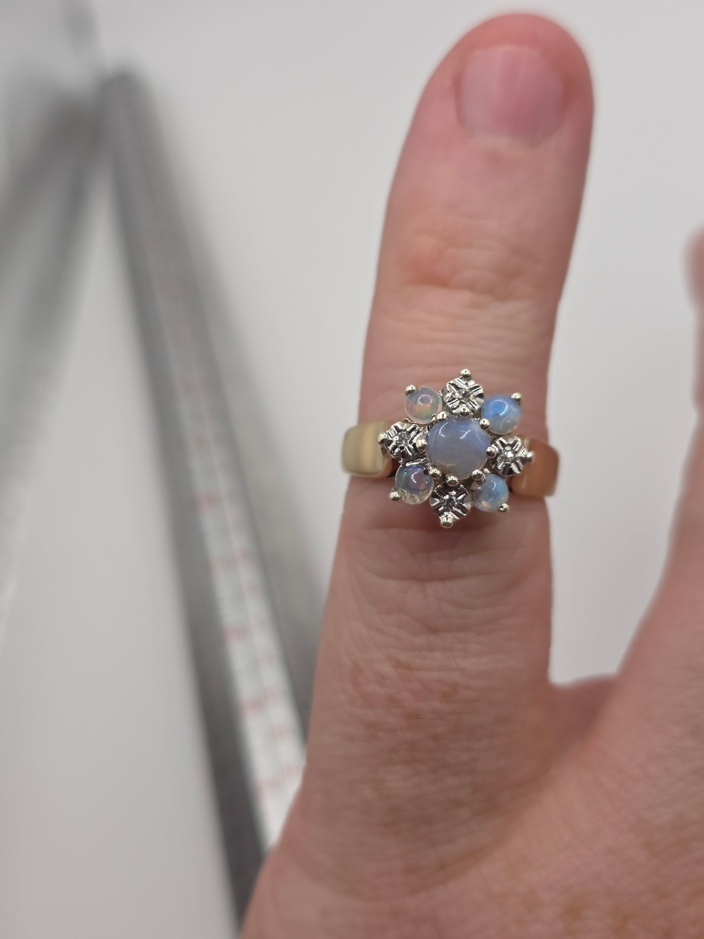 9ct gold opal and diamond ring
