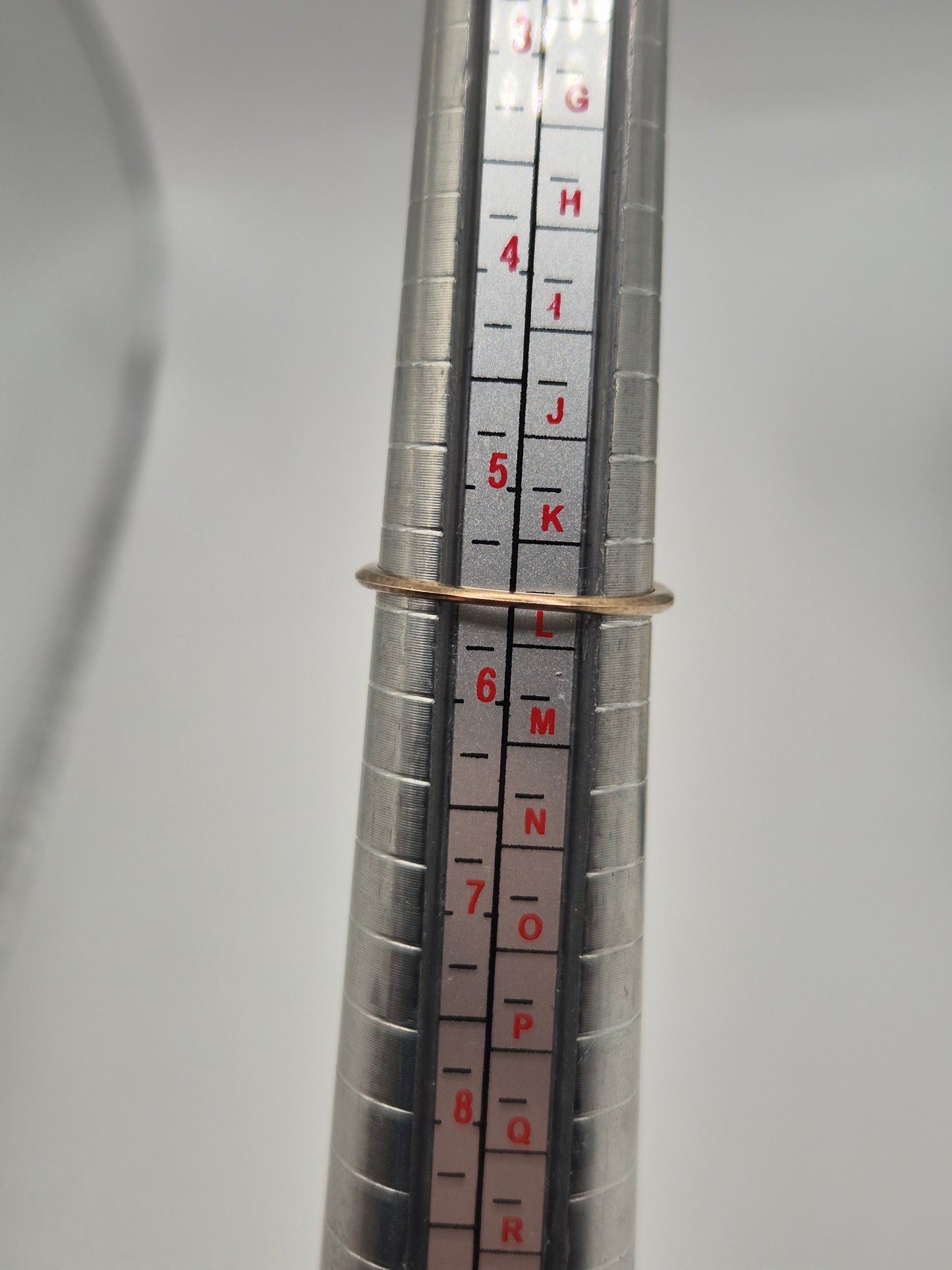 Vintage 9ct gold garnet ring