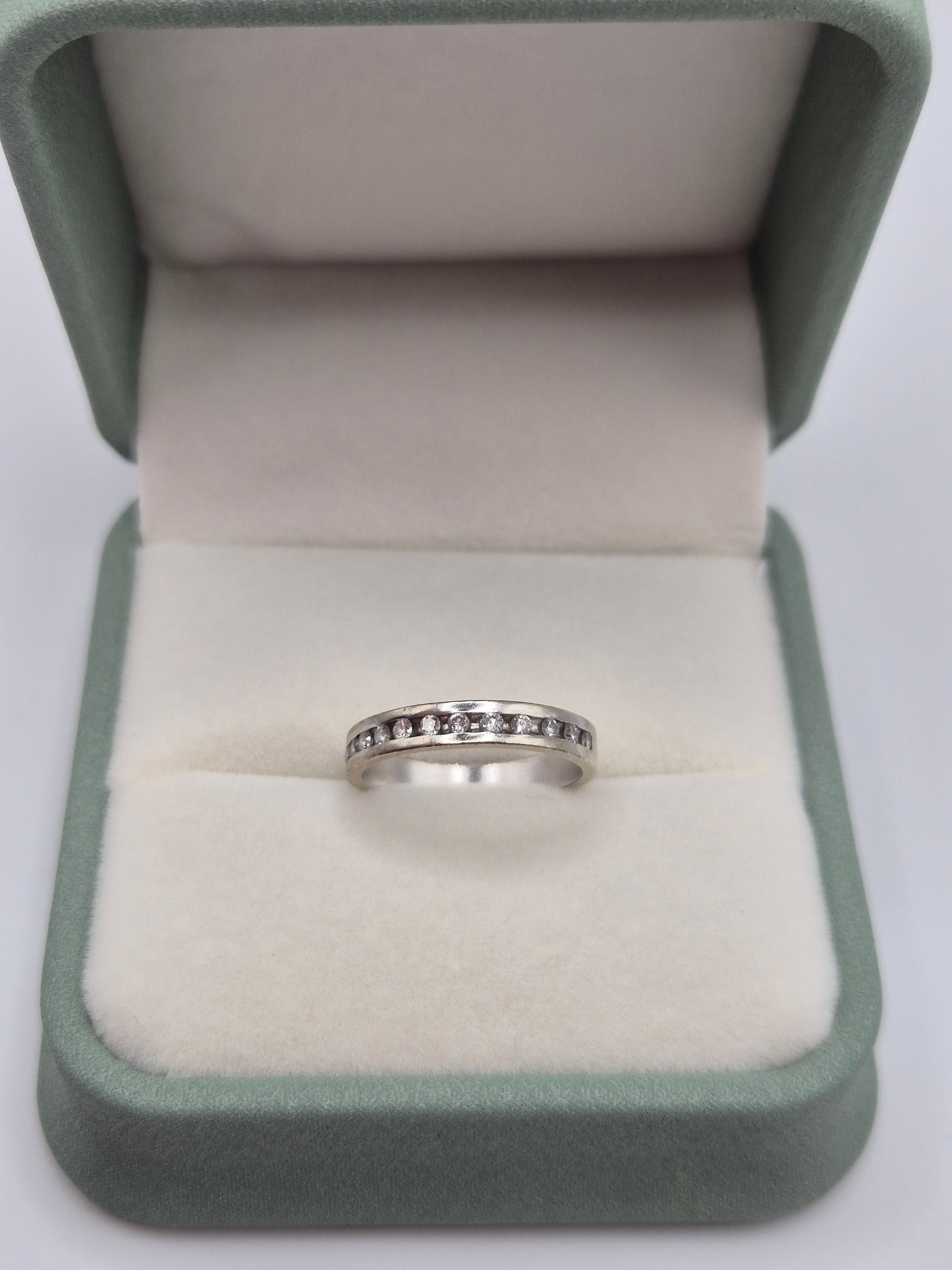 9ct white gold diamond ring