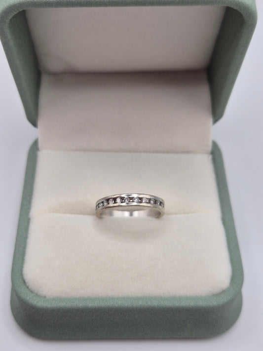 9ct white gold diamond ring