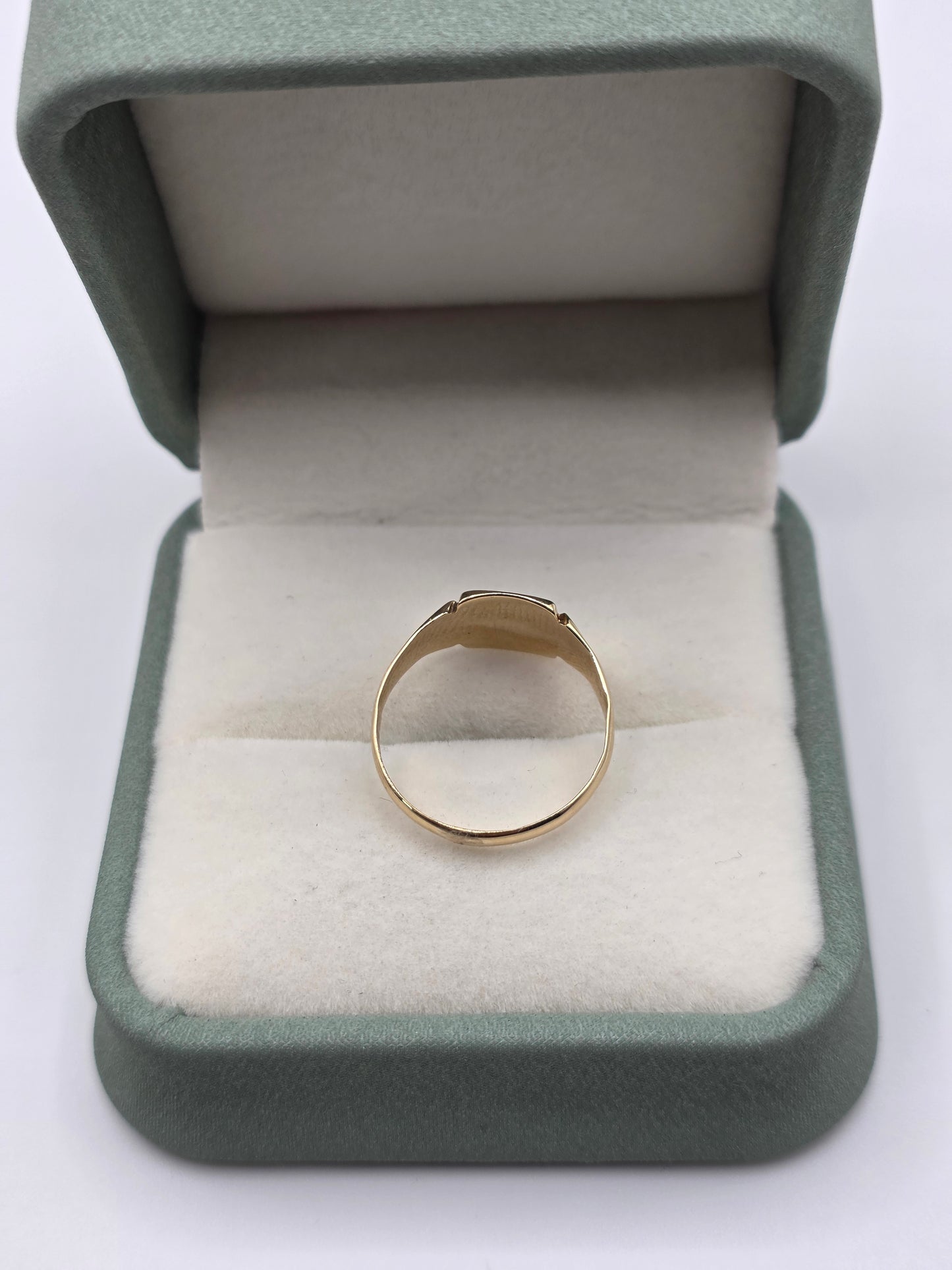 9ct gold signet ring