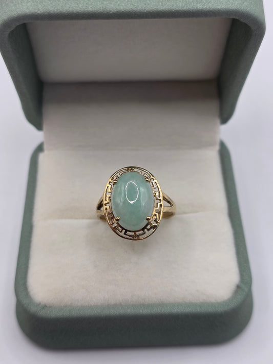 9ct gold jade ring