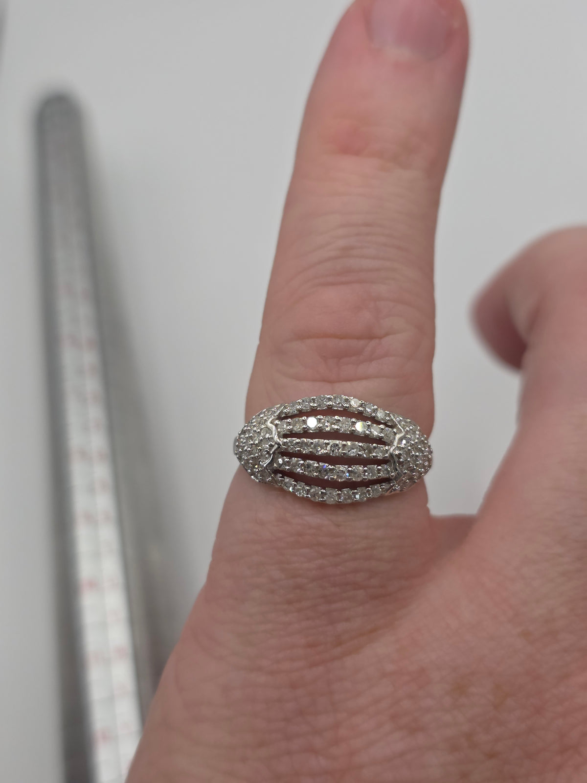 9ct white gold diamond ring