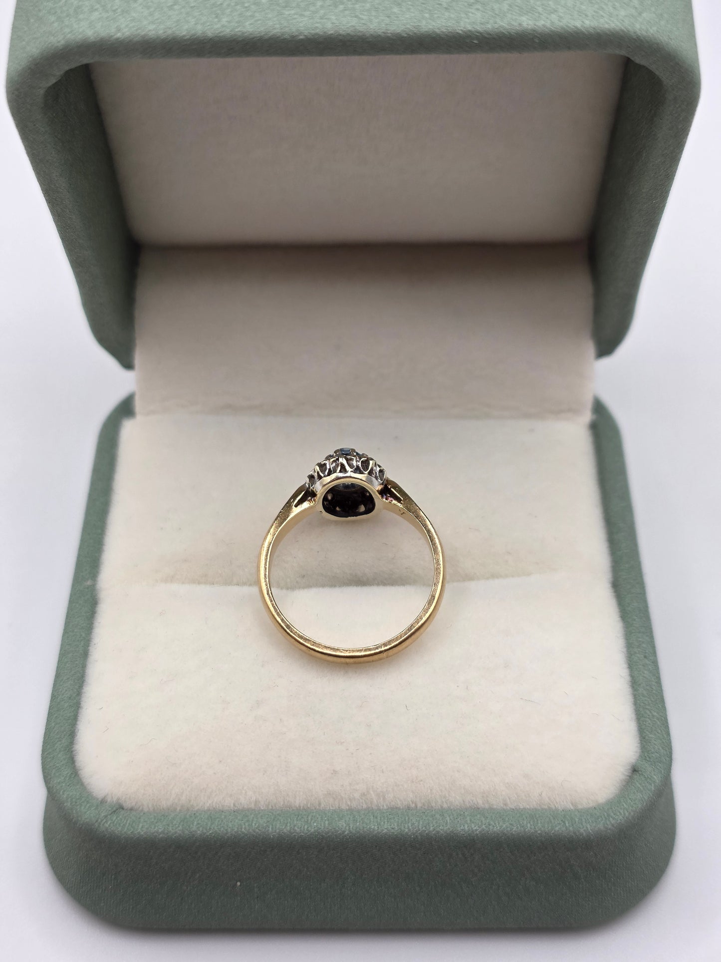 9ct gold aquamarine and diamond ring