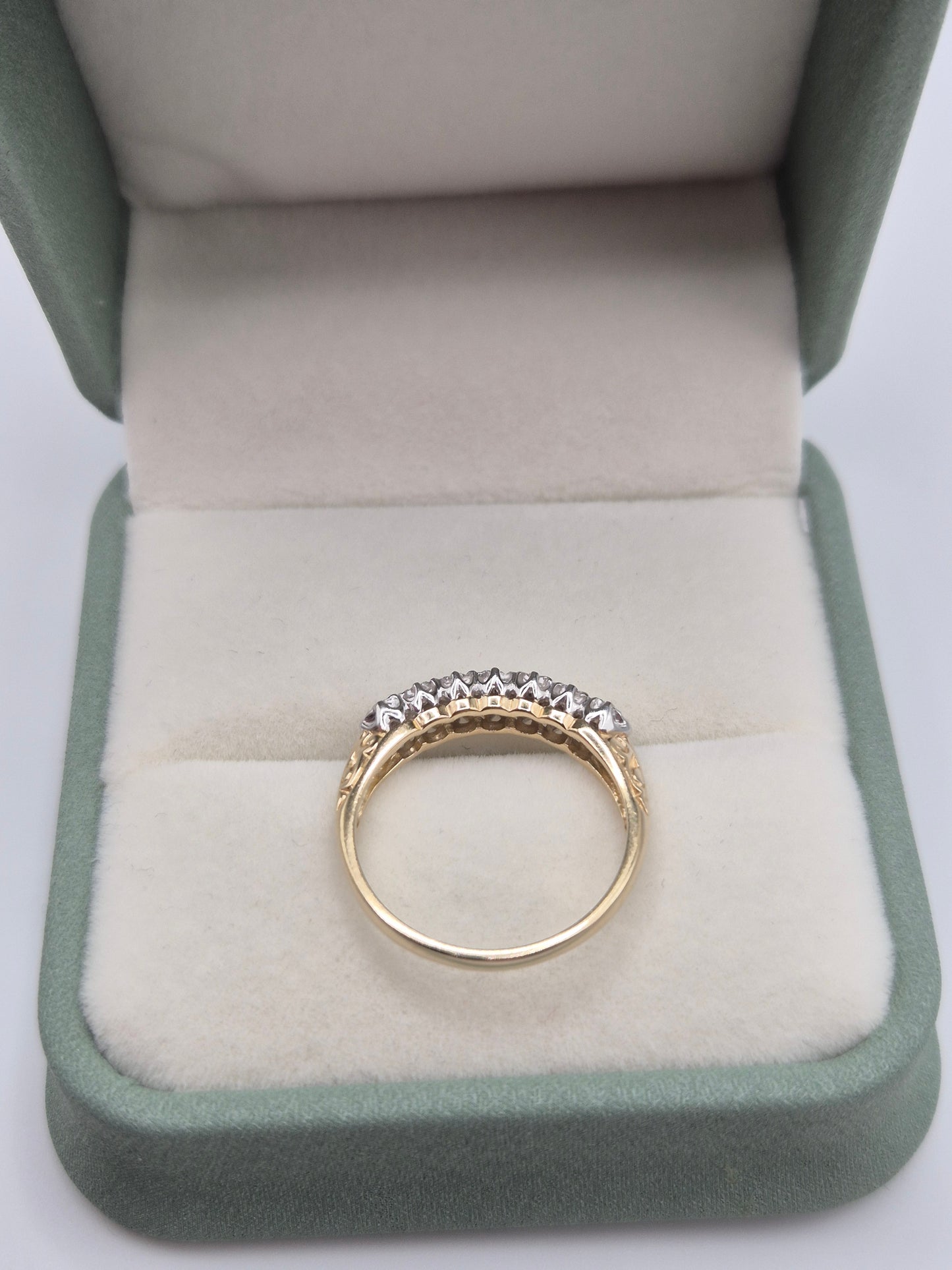 9ct gold diamond ring