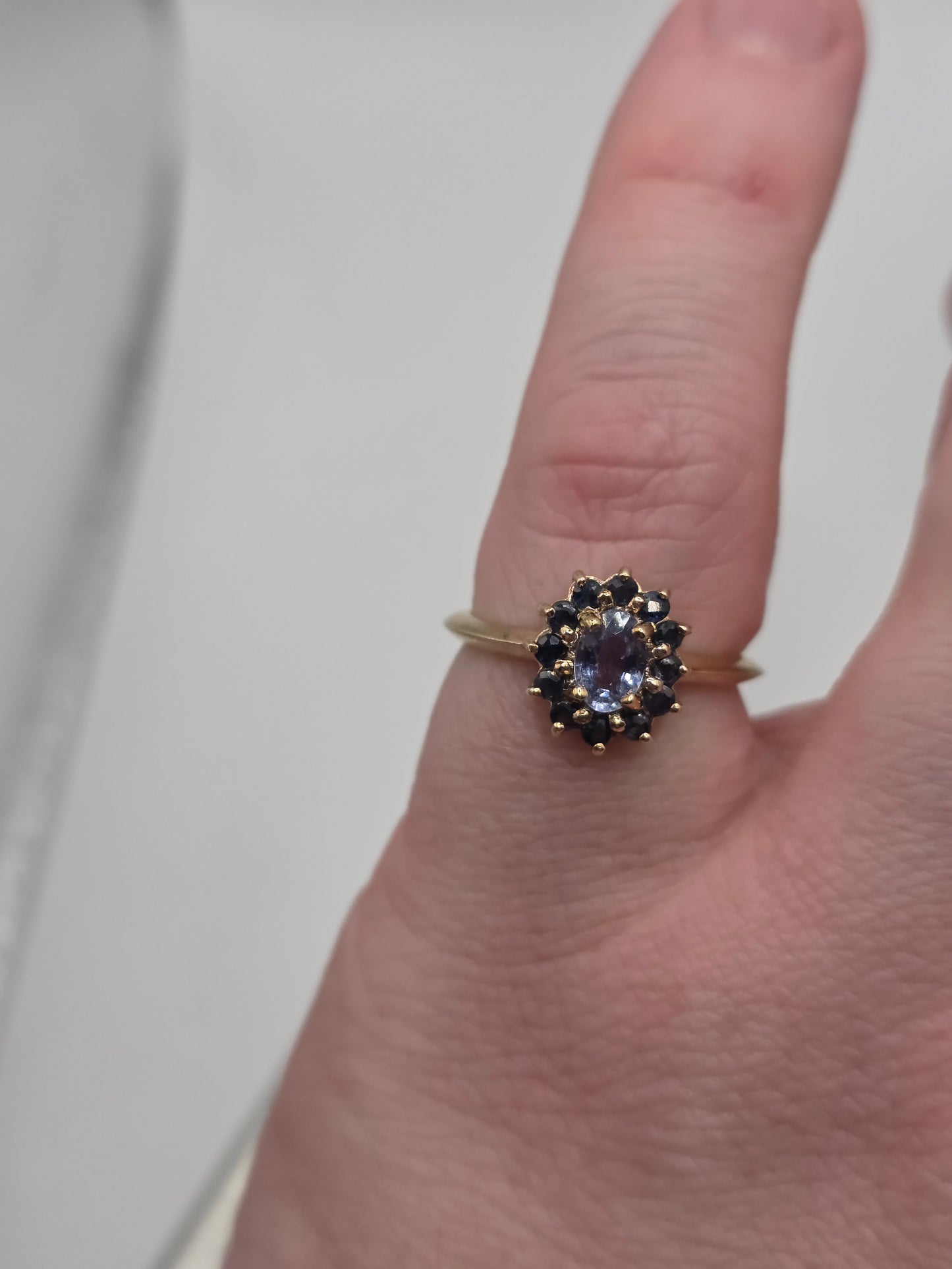 9ct gold tanzanite and sapphire ring