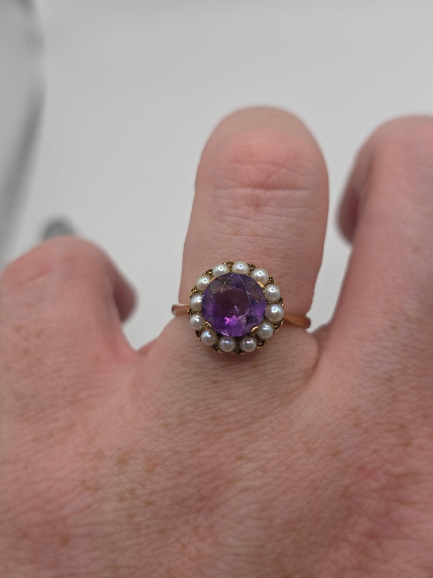 Vintage 9ct gold amethyst and pearl ring