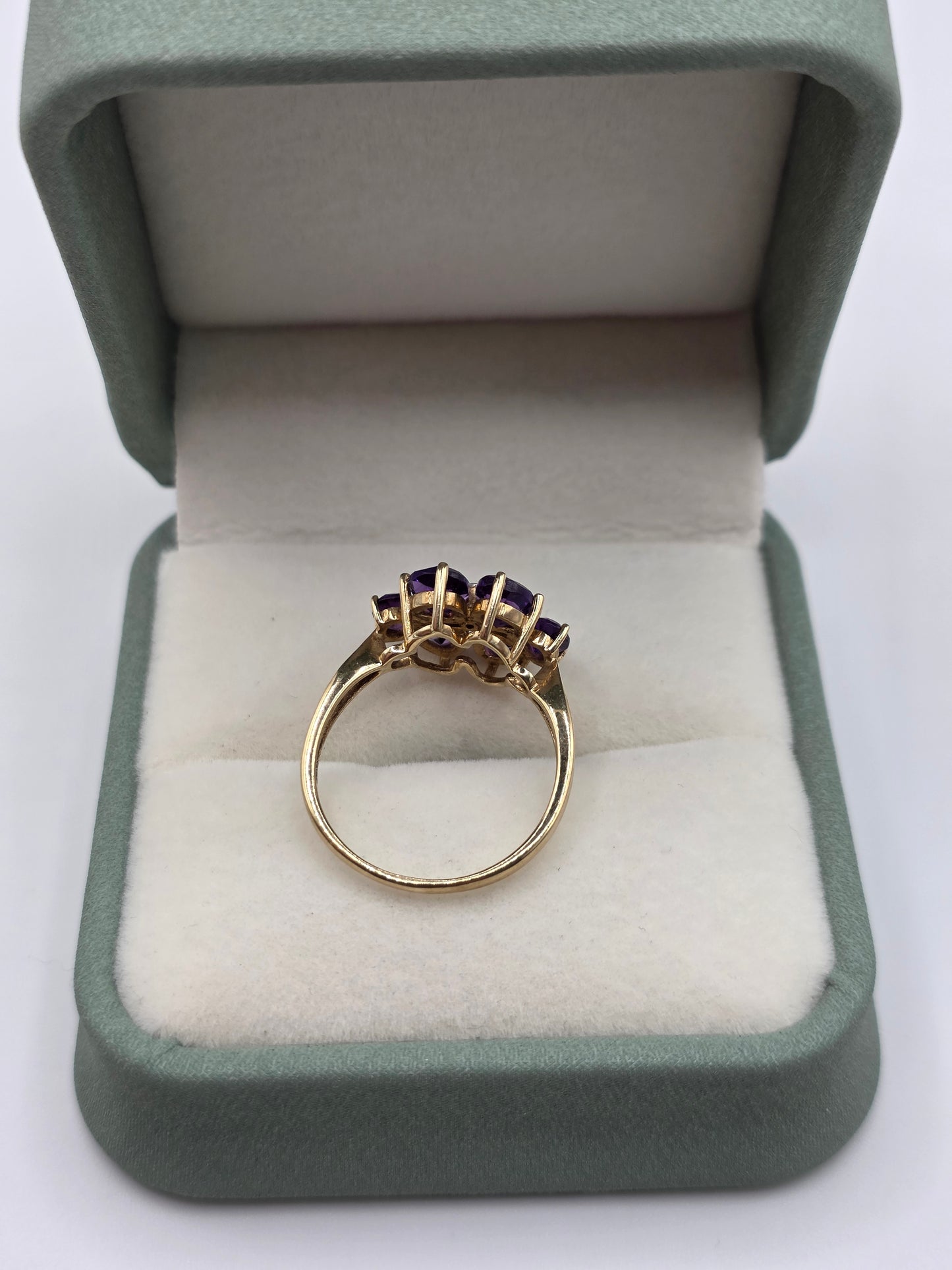 9ct gold amethyst and diamond ring
