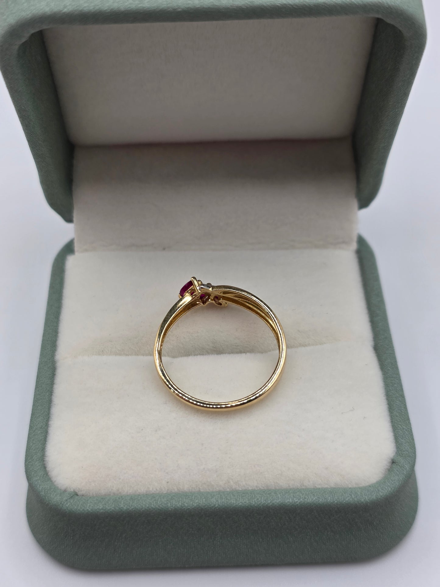 9ct gold ruby and diamond ring