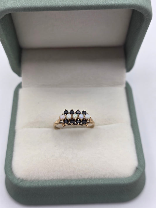 9ct gold opal and sapphire ring