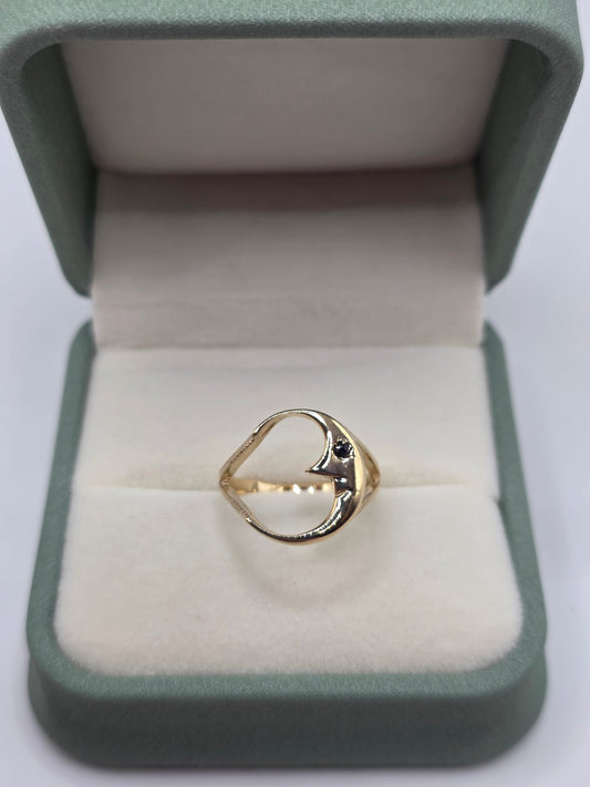 9ct gold sapphire moon ring