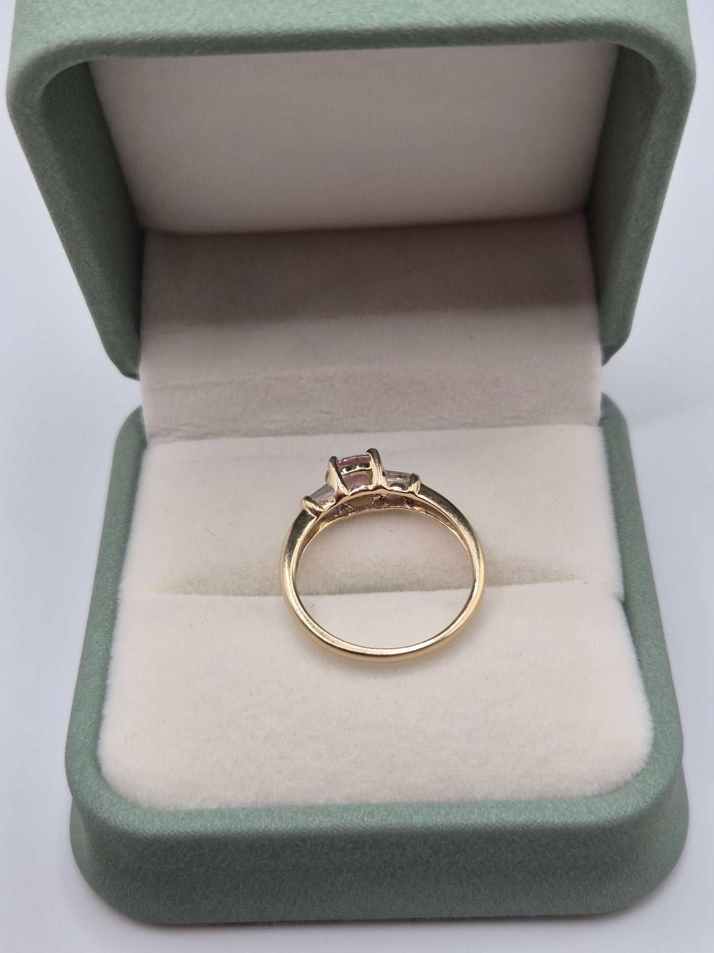 14ct gold pink cz and zircon ring