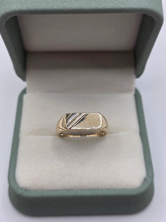 9ct gold signet ring