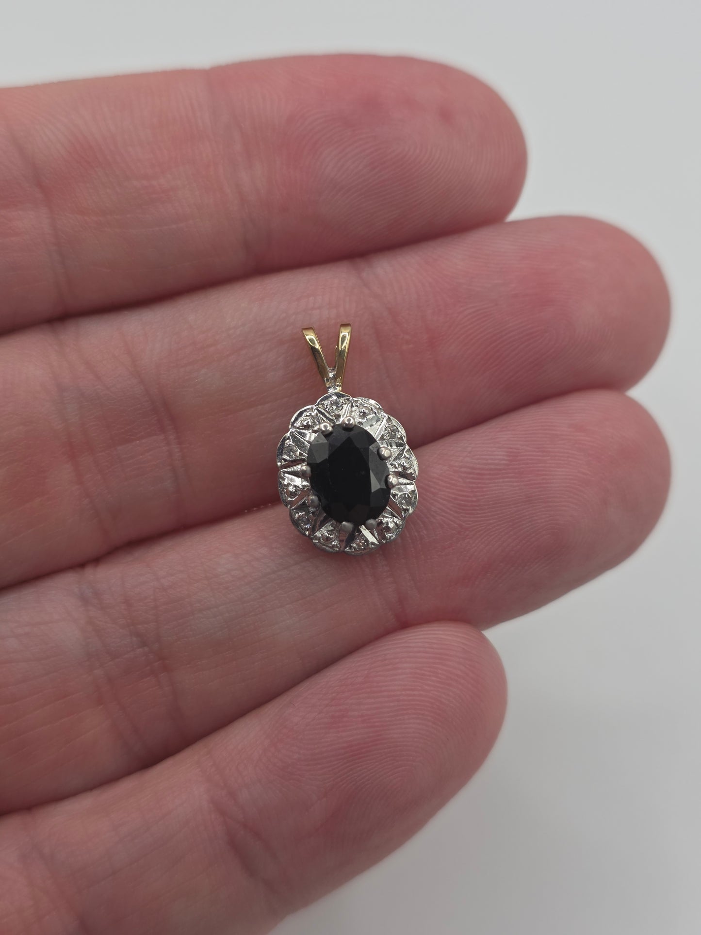9ct gold sapphire and diamond pendant