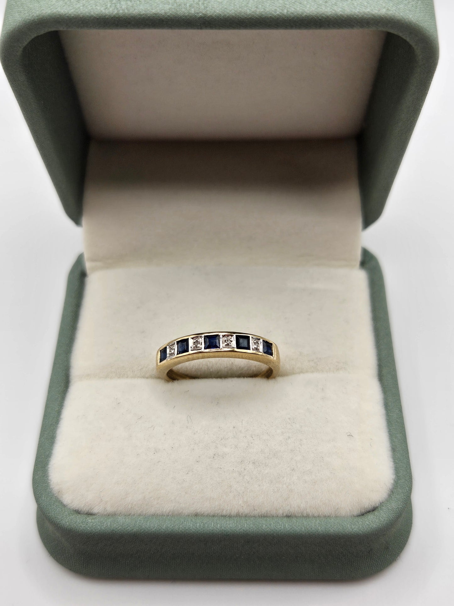 9ct gold sapphire and diamond ring