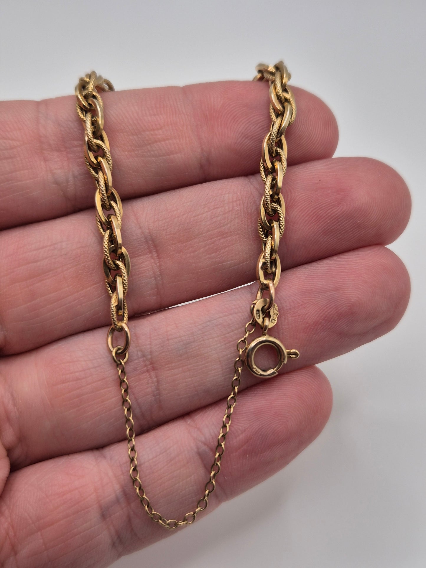 9ct gold bracelet