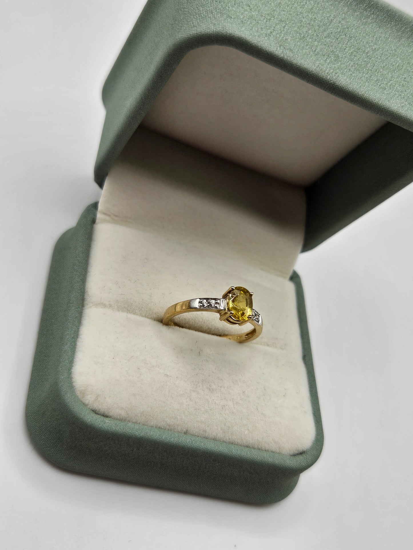 9ct gold citrine and diamond ring