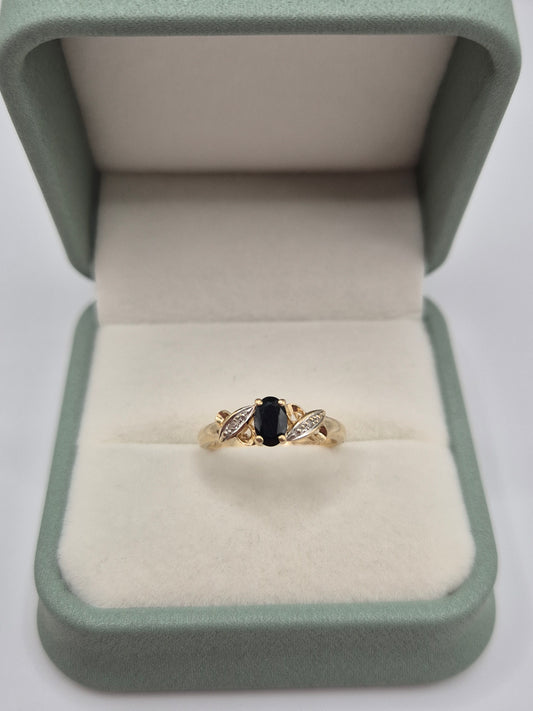9ct gold sapphire and diamond ring
