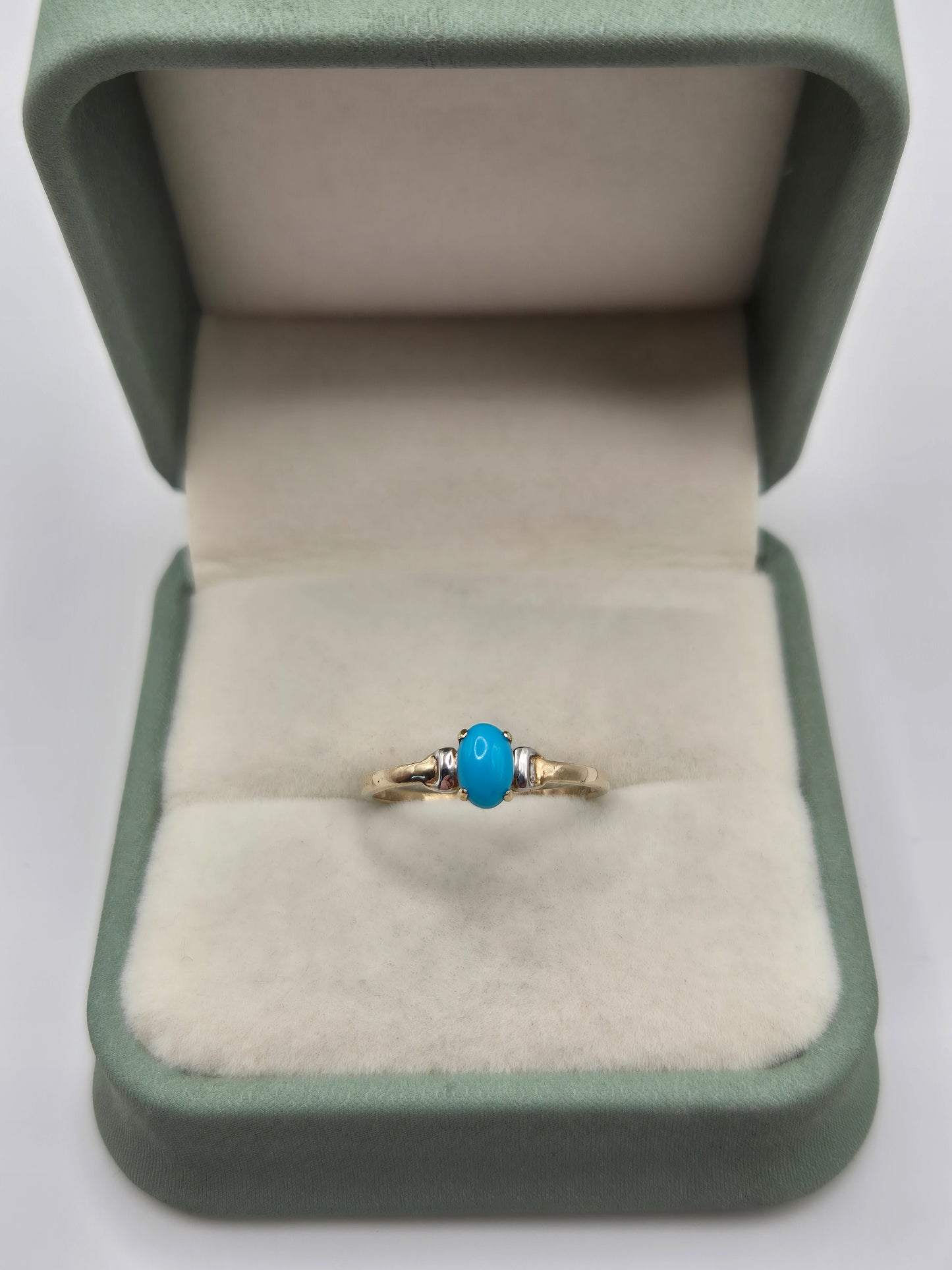 9ct gold turquoise ring